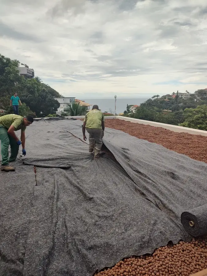 Preparação da drenagem e da base do jardim